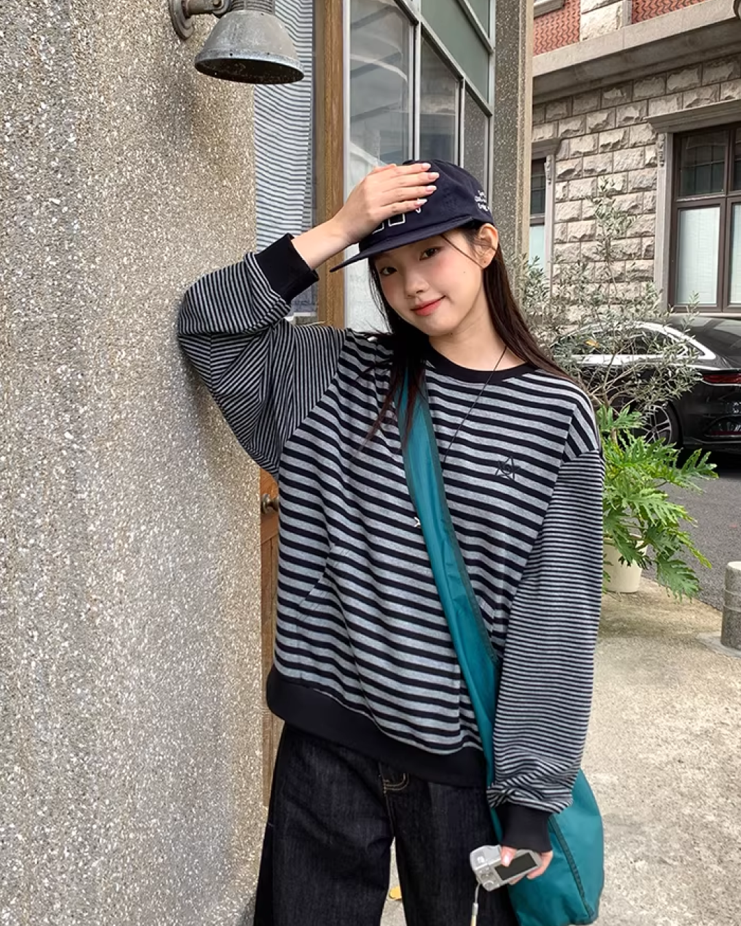 Border Chest Star Sweatshirt BU0140