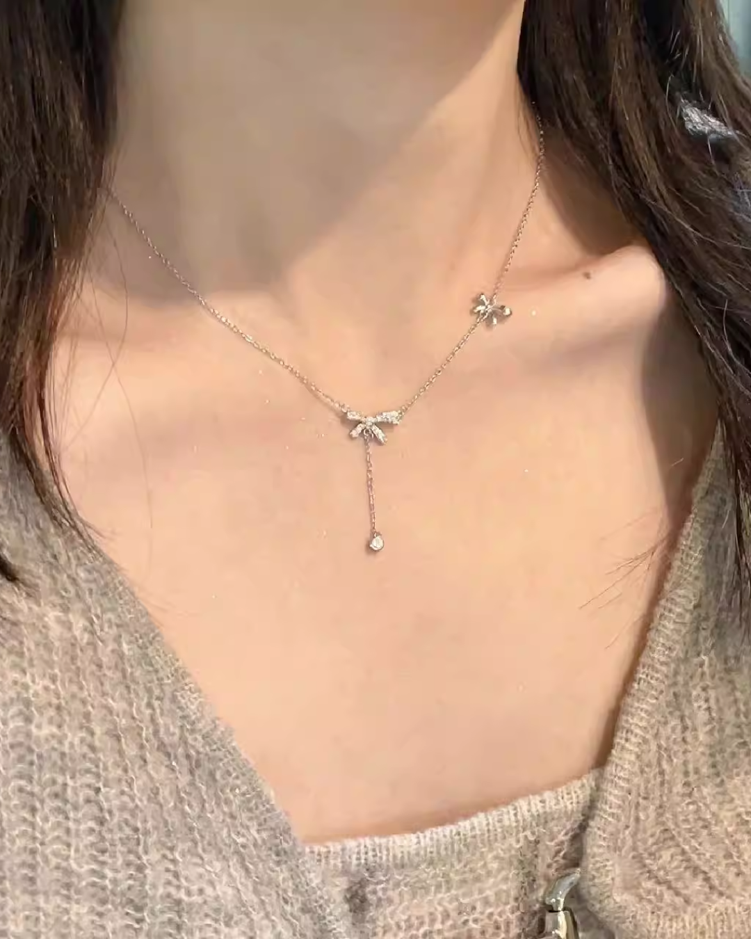 Silver Mini Ribbon Charm Necklace AC0018