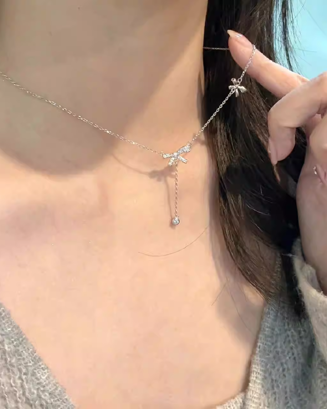 Silver Mini Ribbon Charm Necklace AC0018