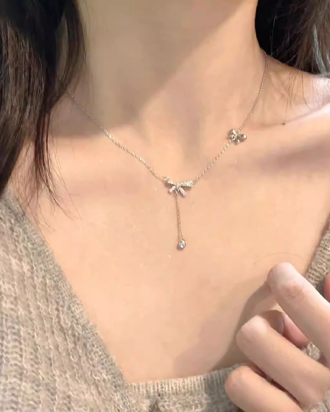 Silver Mini Ribbon Charm Necklace AC0018