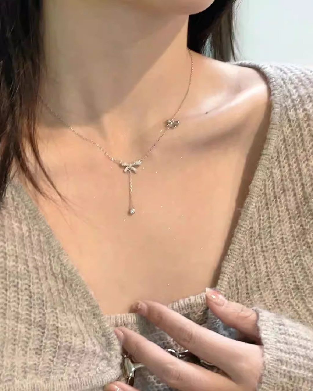 Silver Mini Ribbon Charm Necklace AC0018
