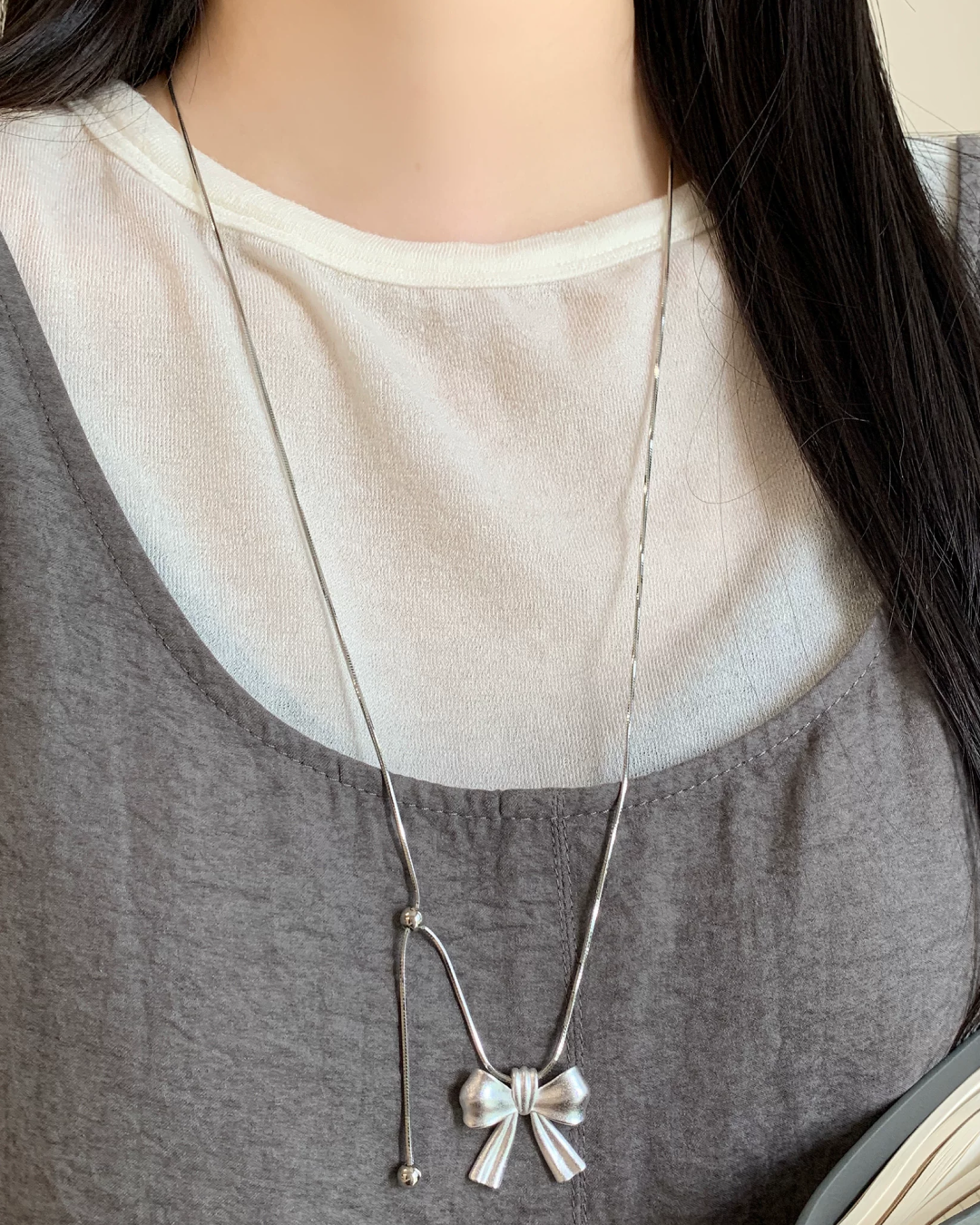 Silver Ribbon Necklace AC0055