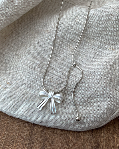 Silver Ribbon Necklace AC0055