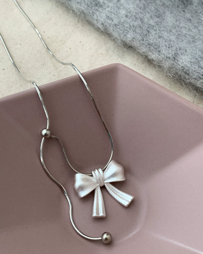 Silver Ribbon Necklace AC0055