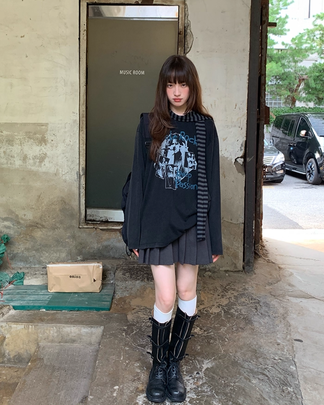 Front Rock Print Tee　B0001