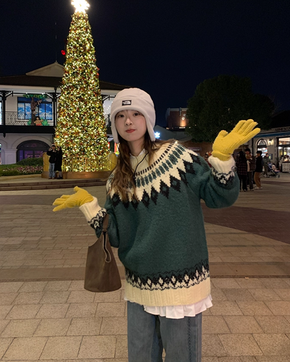 Nordic Pattern Knit Sweater B0012