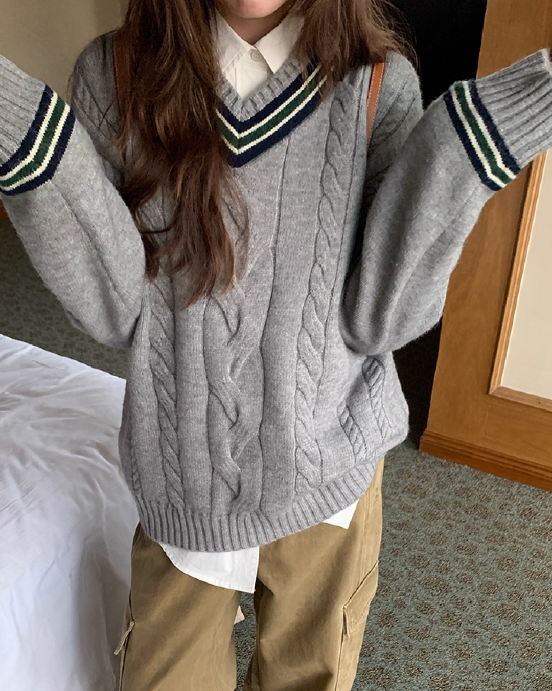 Cable Knit Sweater B0022