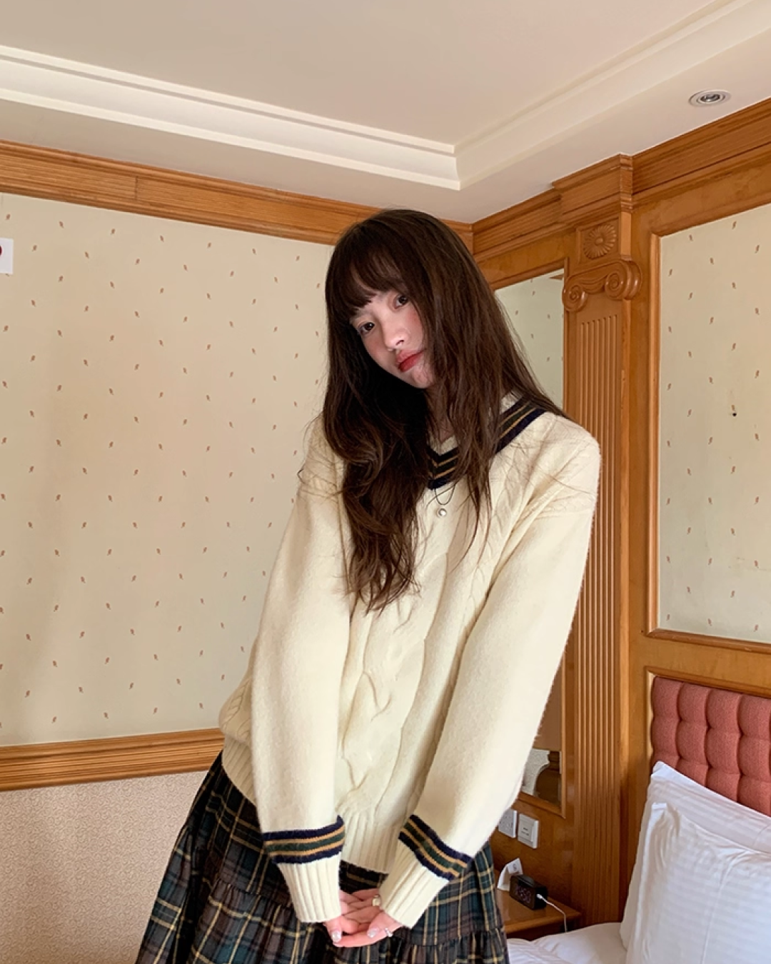 Cable Knit Sweater B0022