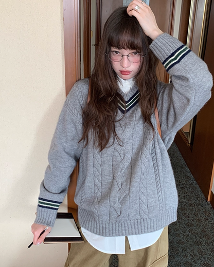 Cable Knit Sweater B0022