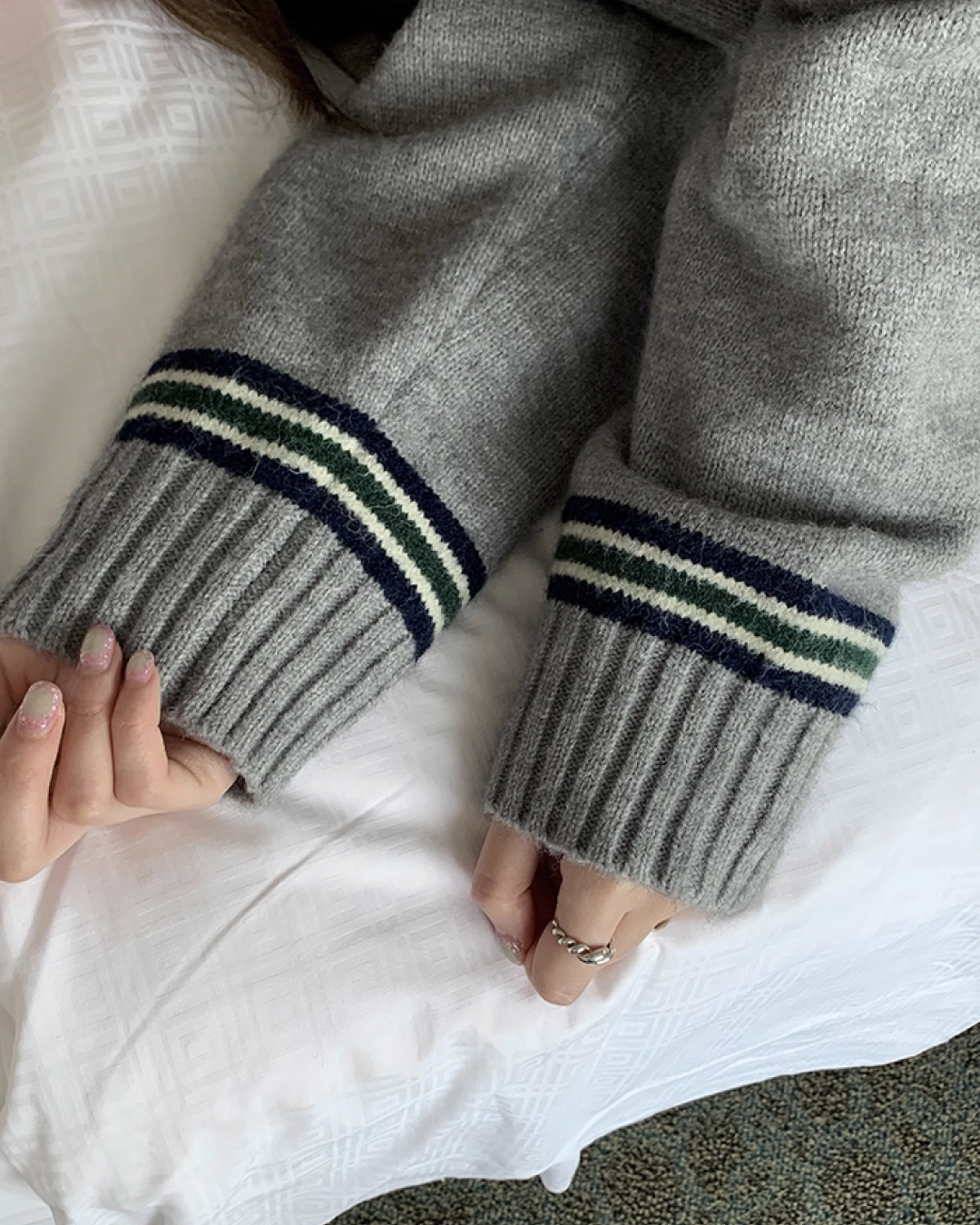 Cable Knit Sweater B0022