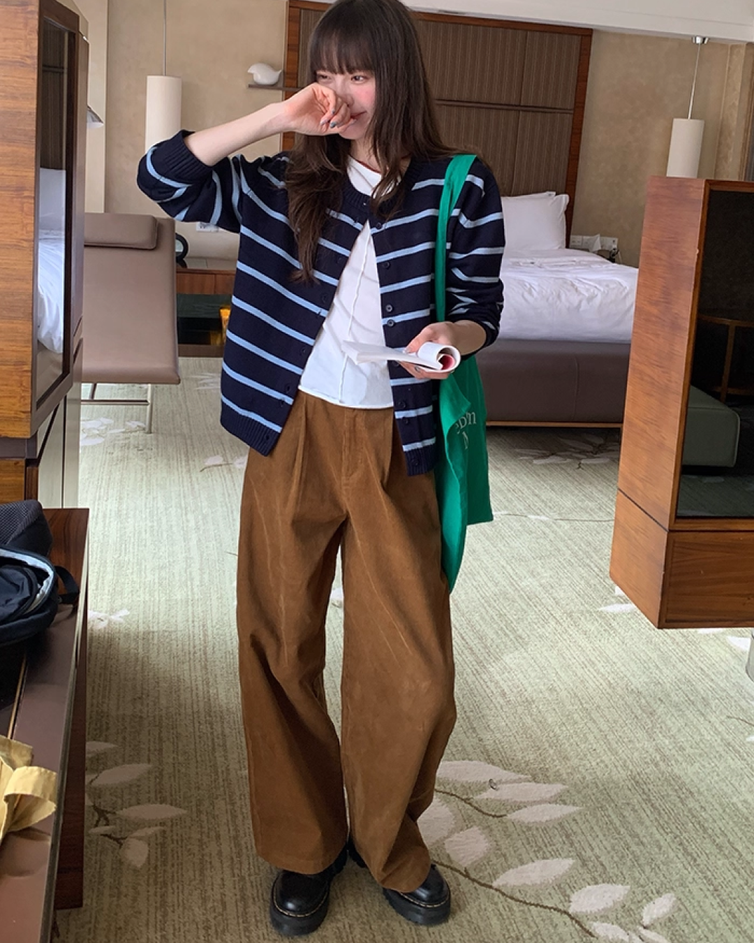 Classic Corduroy Tuck Pants BU0030