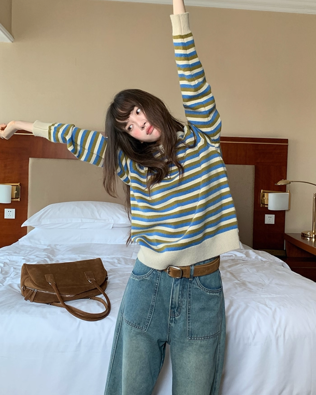 V-neck Border Knit BU0039