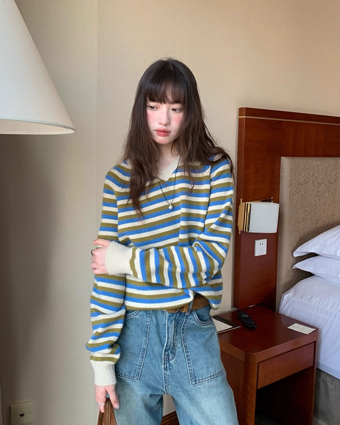 V-neck Border Knit BU0039