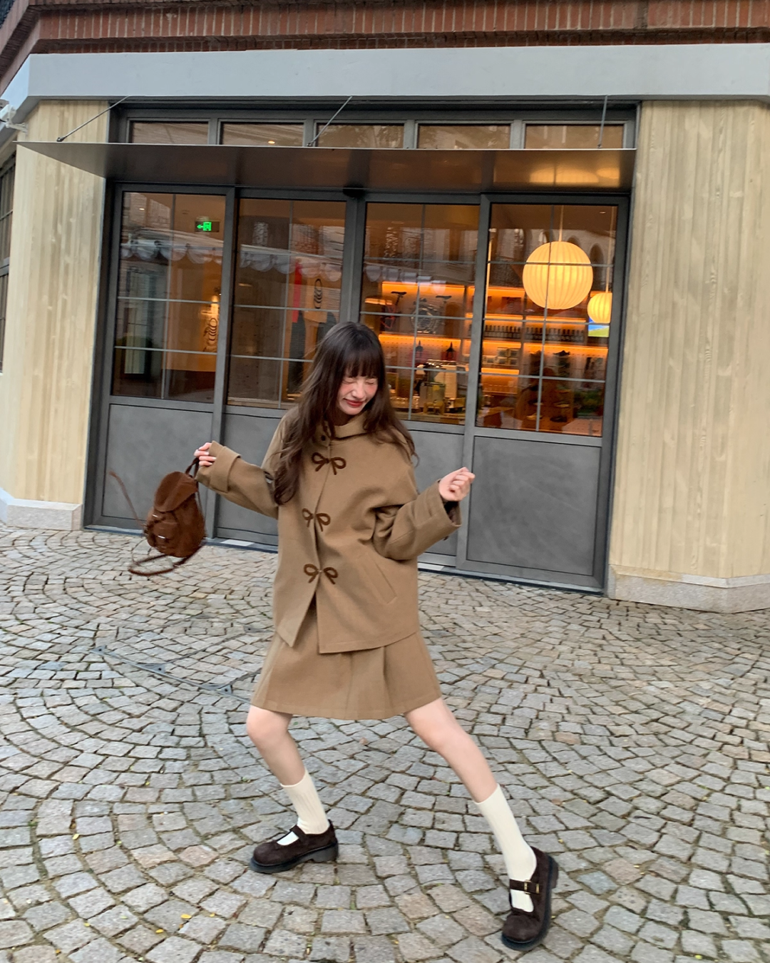 Brown Botton Ribbon Design Matching cloth BU0045