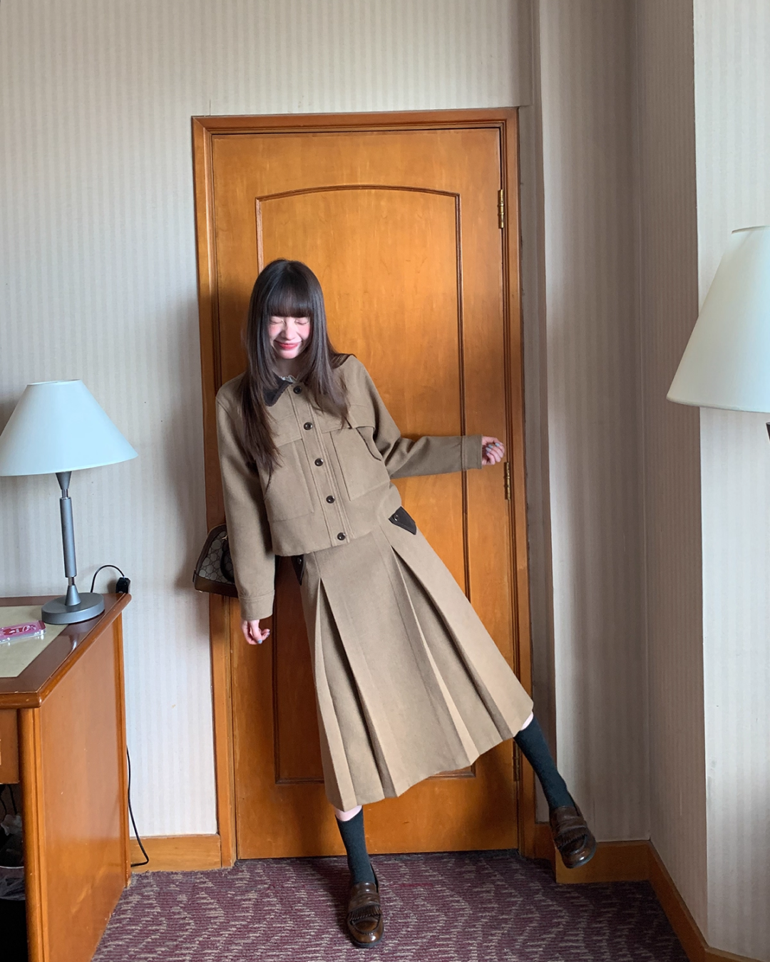 Brown Collar Switching Matching cloth BU0046