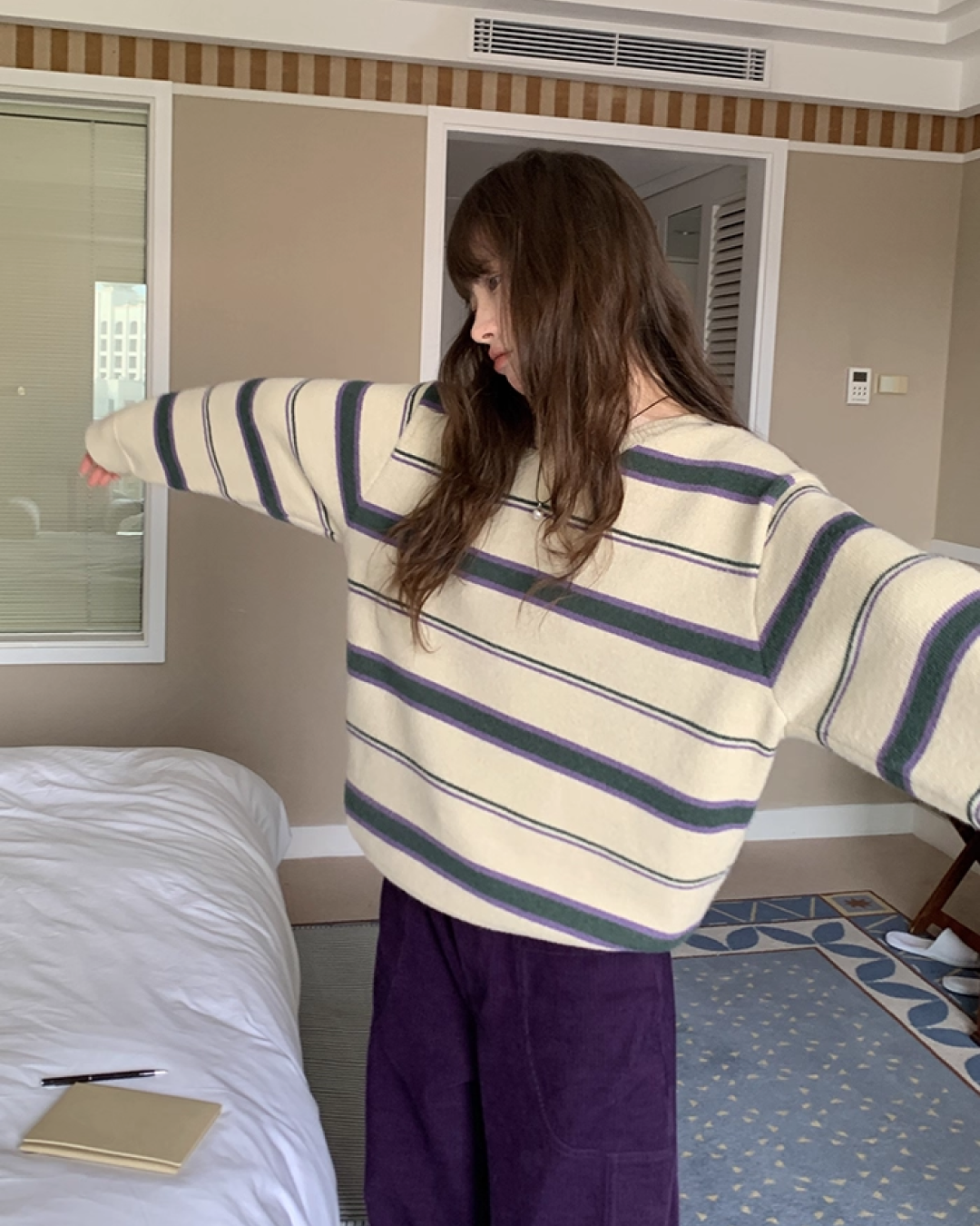 Stripe V-neck Knit BU0064