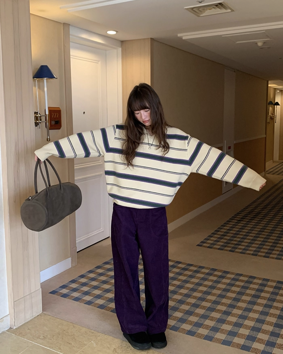 Stripe V-neck Knit BU0064