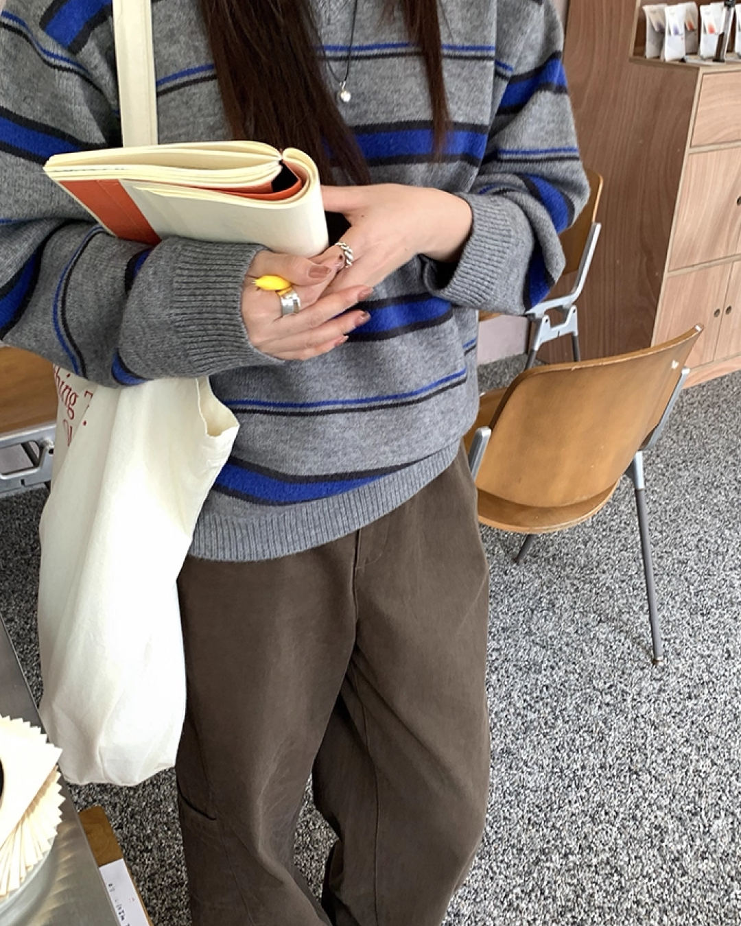 Stripe V-neck Knit BU0064