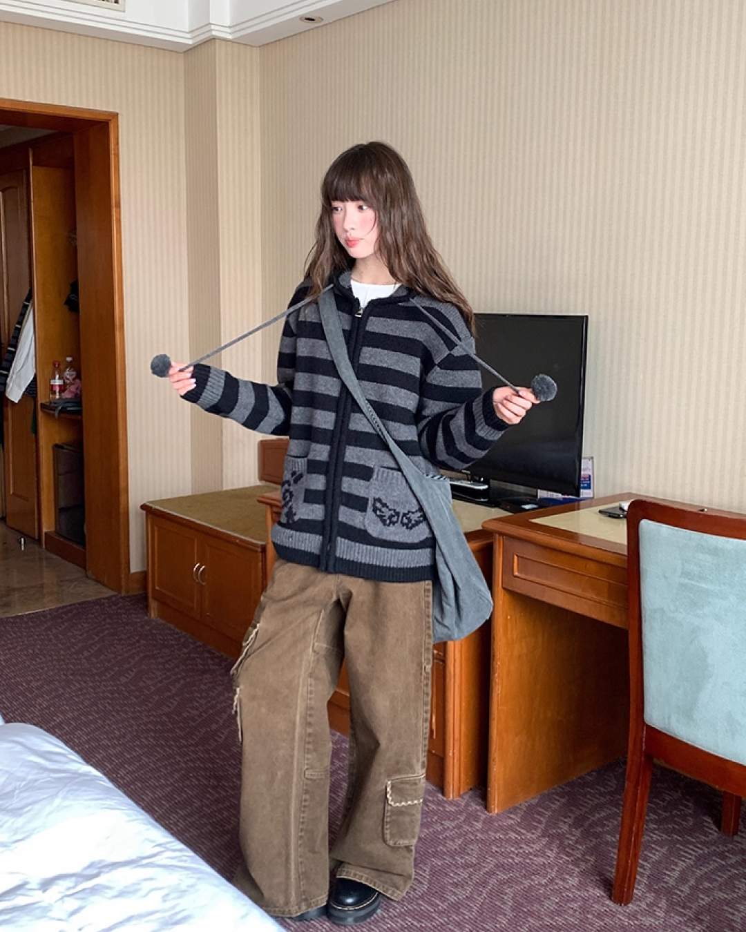 Border Pocket Design Knit Hoodie BU0091