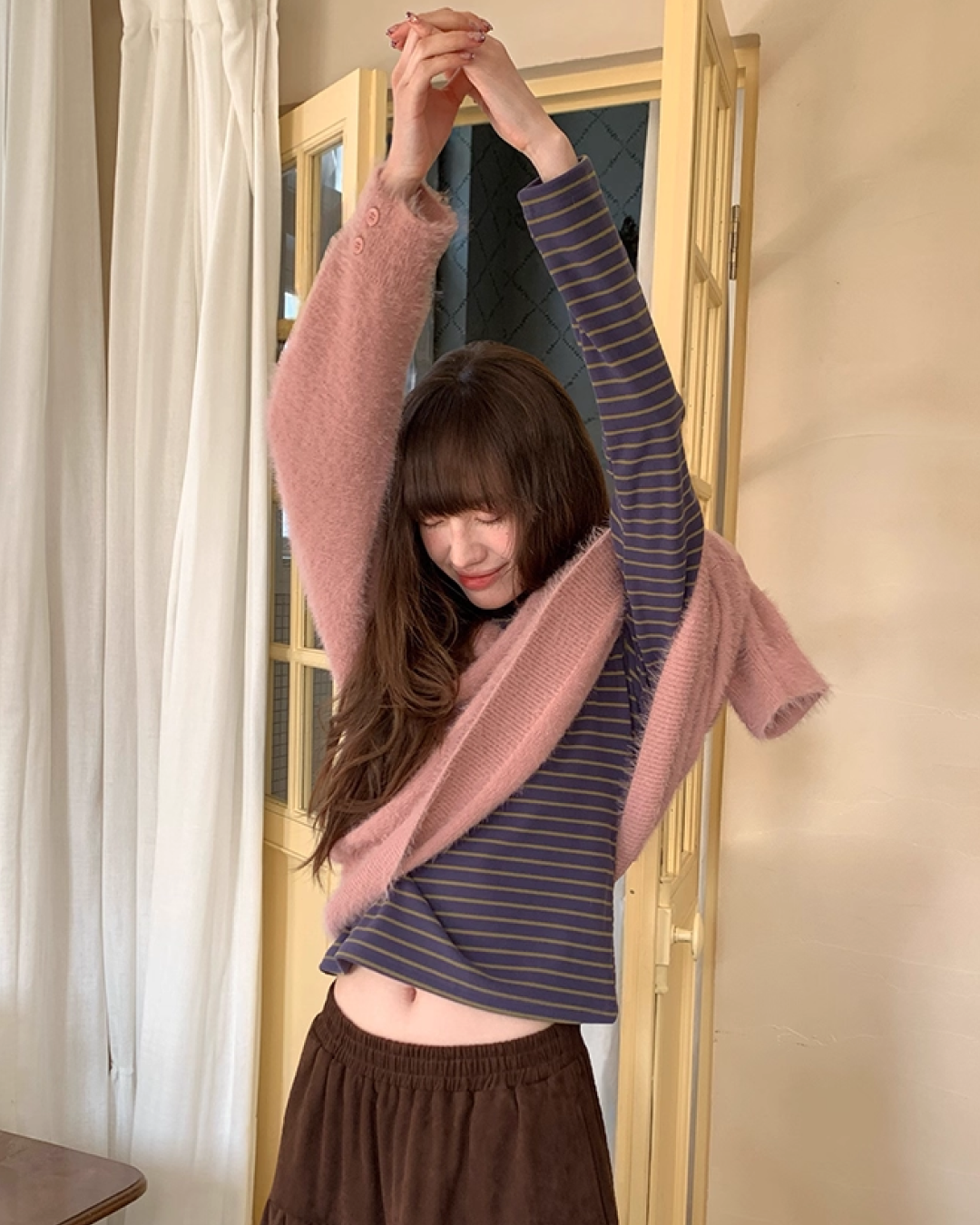 Border Mock Neck Tops BU0108