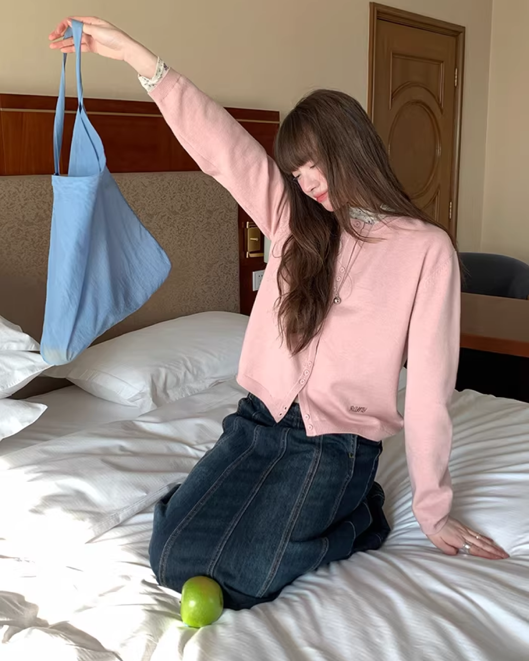 Color Accent Button Cardigan BU0116