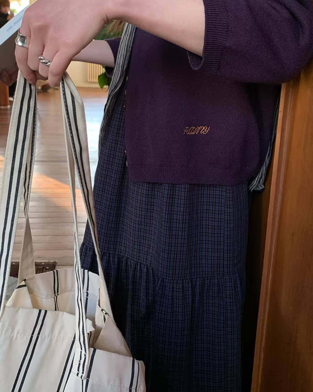 Color Accent Button Cardigan BU0116