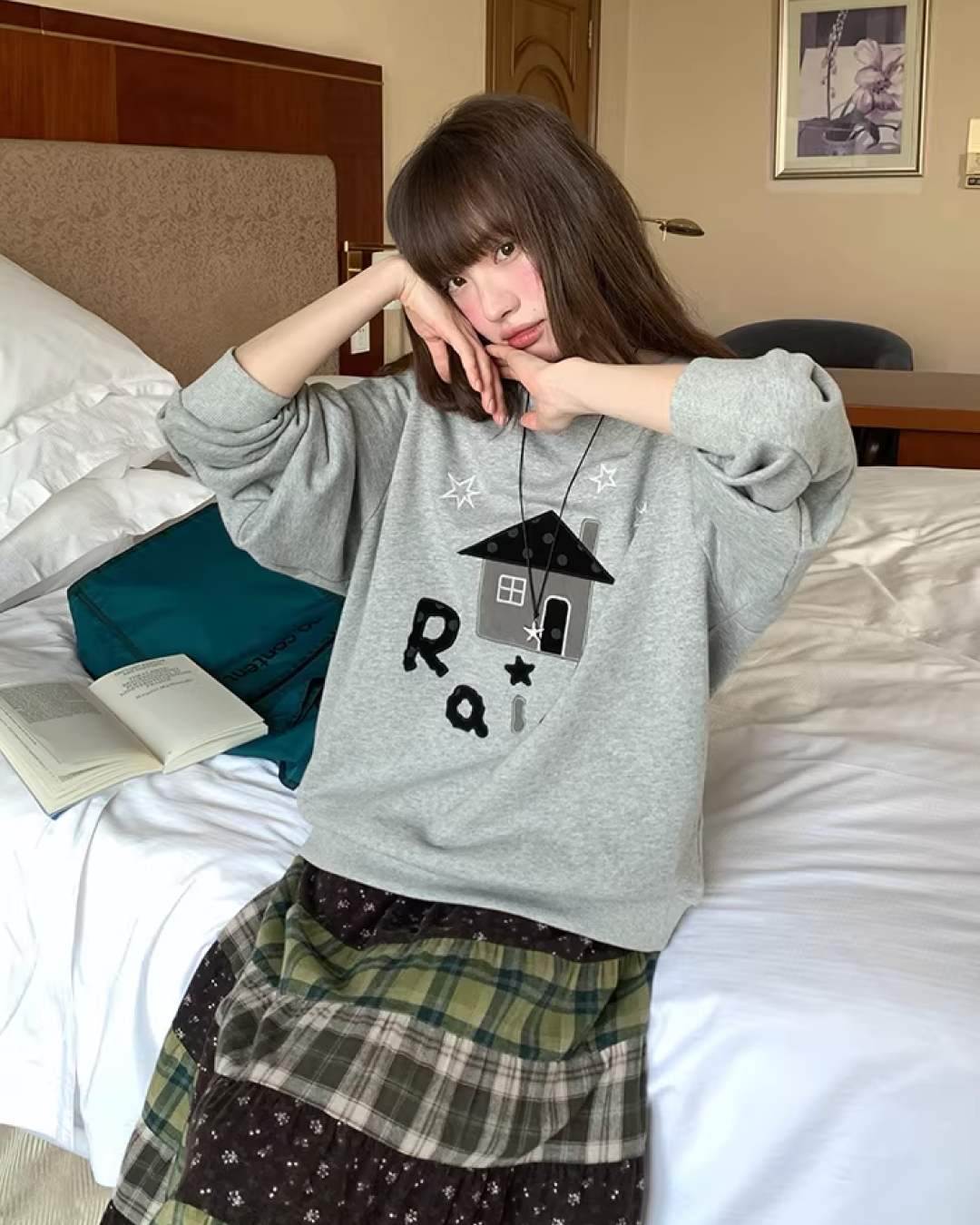 Front Print Sweatshirt  BU0123