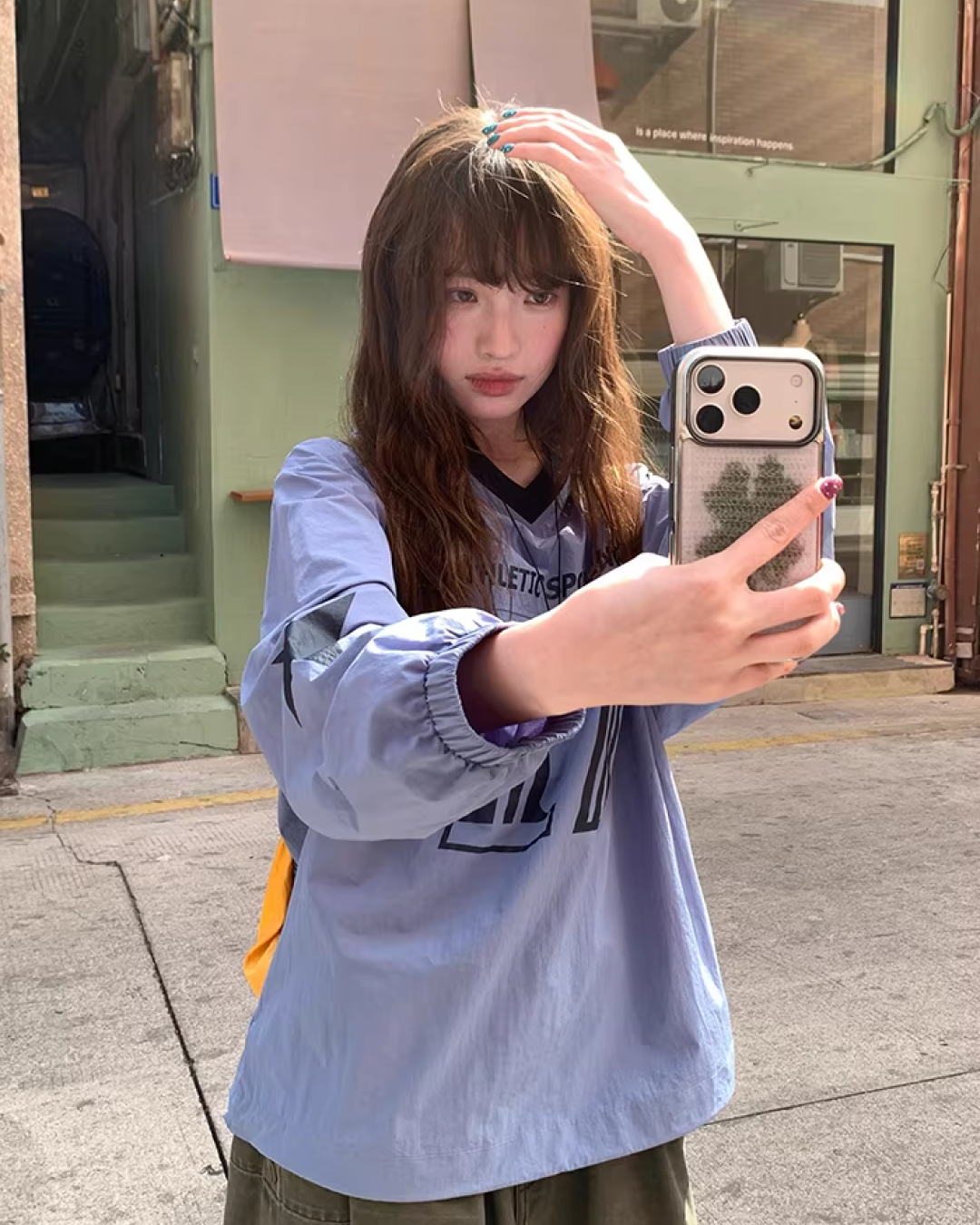 Nylon Print V-neck Shirt BU0142