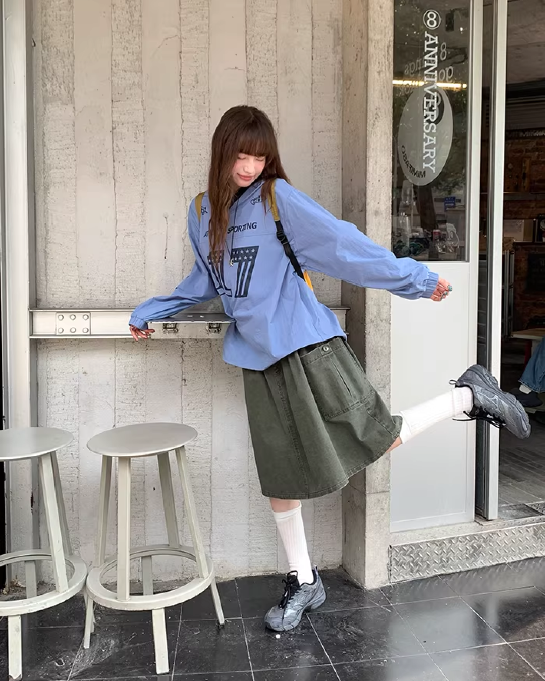 Nylon Print V-neck Shirt BU0142