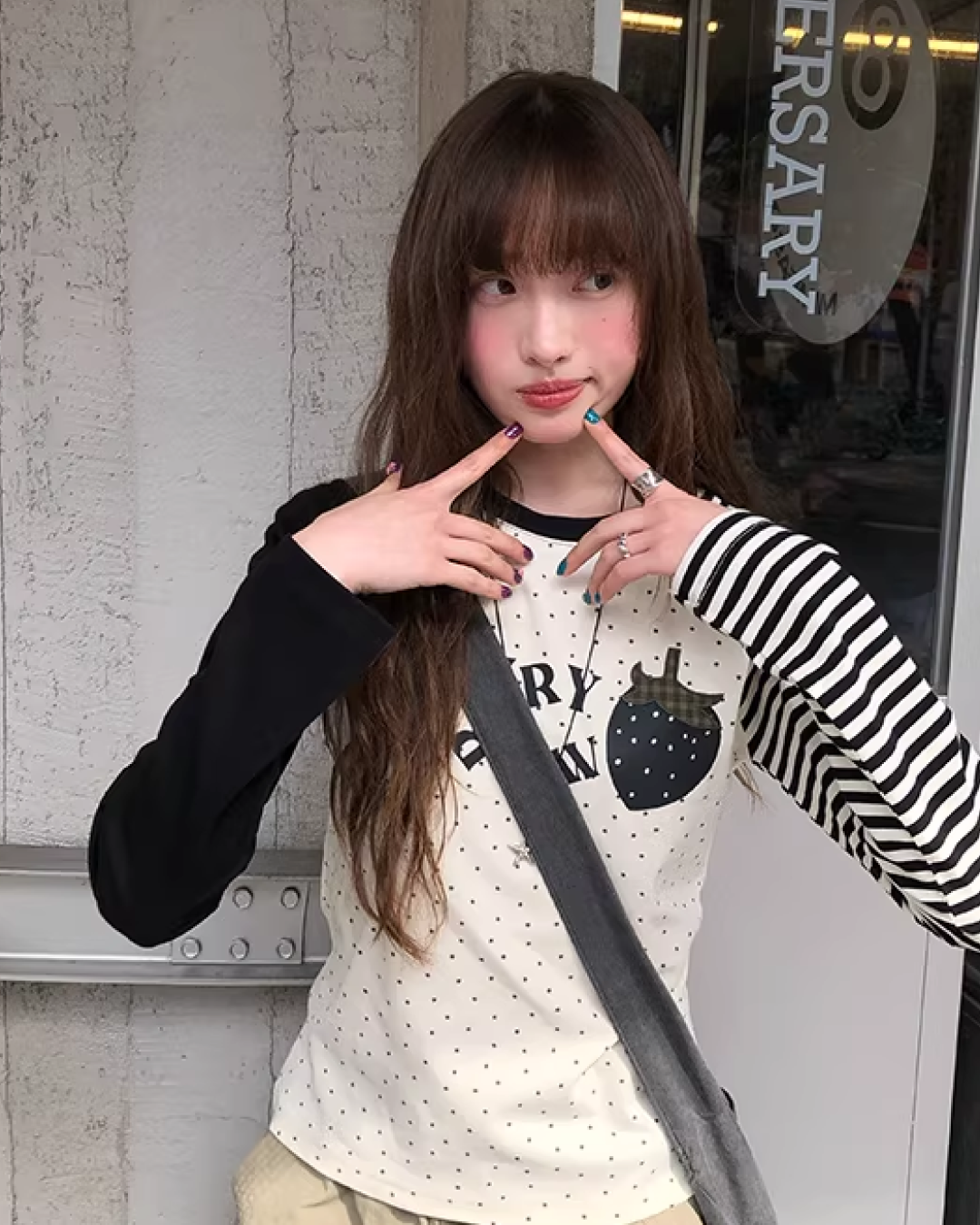 Dot Print Raglan Sleeve T-Shirt BU0146