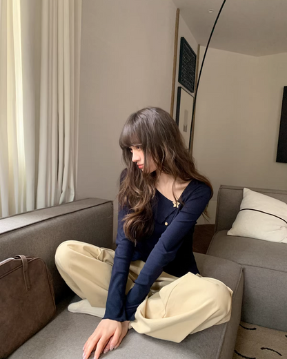 Accent Button Knit BU0165