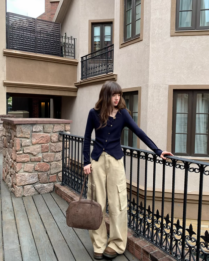 Accent Button Knit BU0165