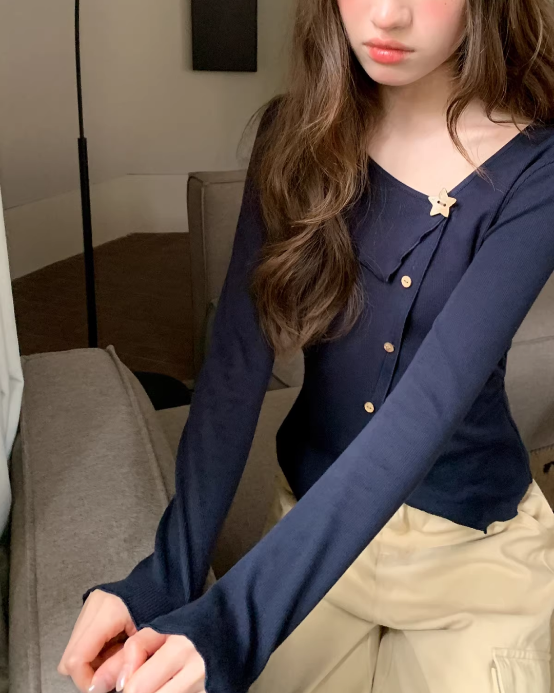 Accent Button Knit BU0165