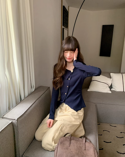 Accent Button Knit BU0165