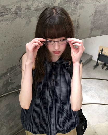 Sleeveless Plaid Pattern Shirt  BU0219