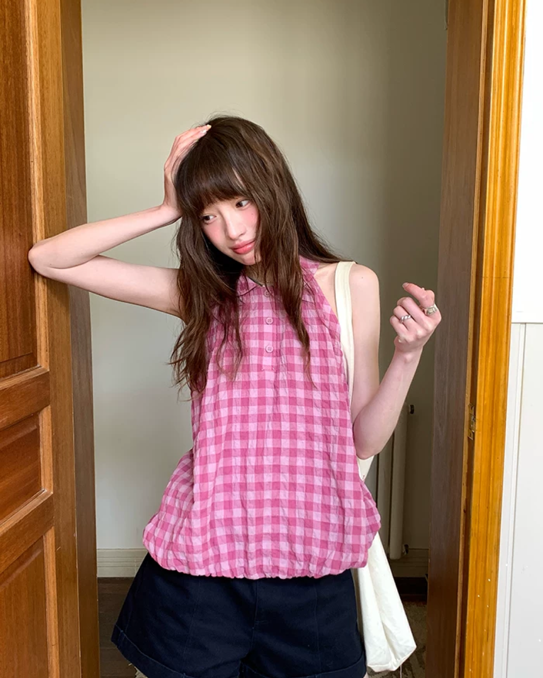 Sleeveless Plaid Pattern Shirt  BU0219