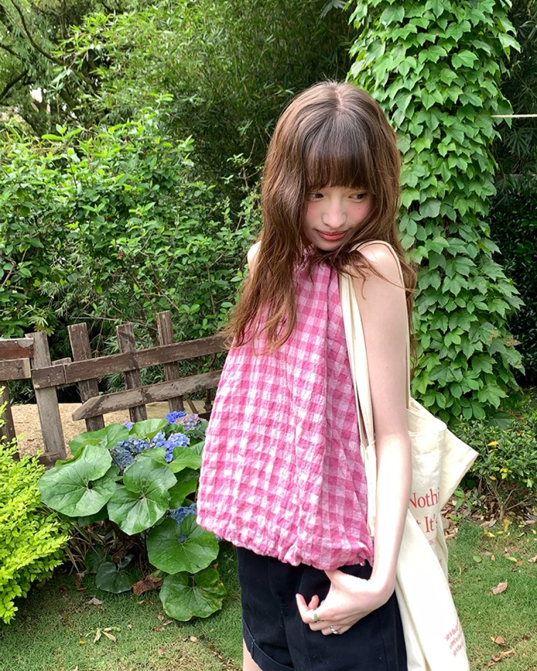 Sleeveless Plaid Pattern Shirt  BU0219