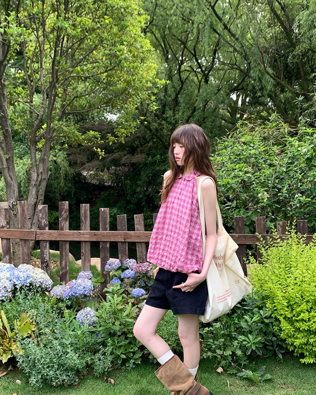 Sleeveless Plaid Pattern Shirt  BU0219