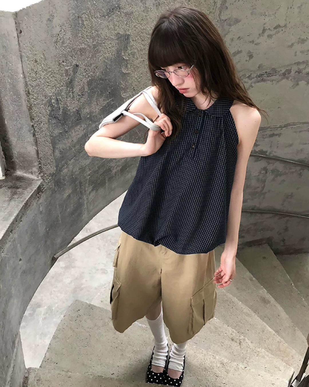 Sleeveless Plaid Pattern Shirt  BU0219