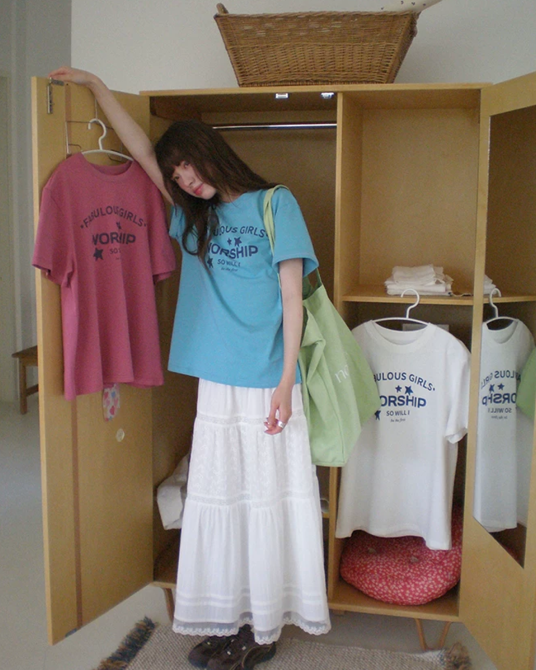 Star Lettering Color T-Shirt BU0245