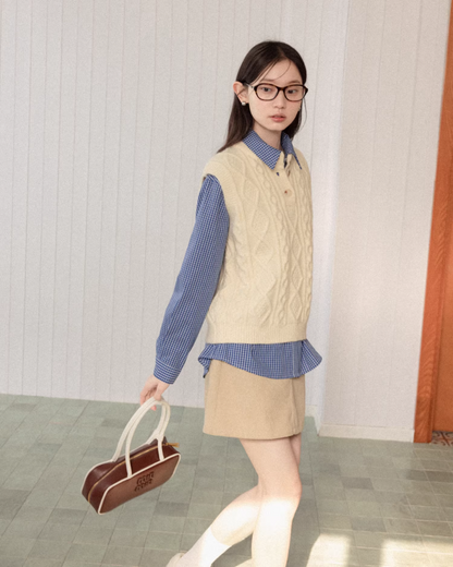 Blue Check Shirt  & Cable Knit Vest CA0017