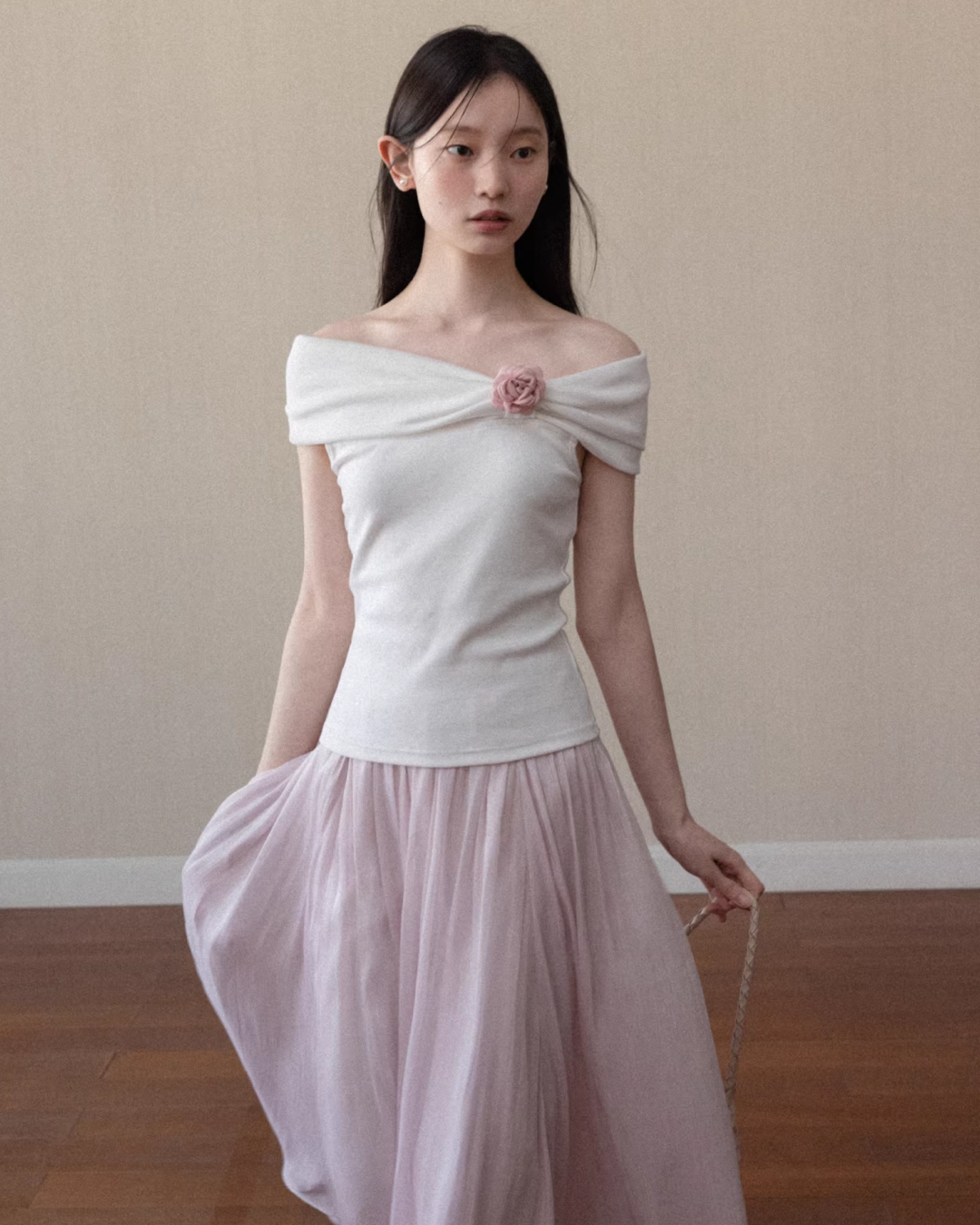 Off-shoulder Ribbon Design Cloth & Pink Long Skirt CA0023