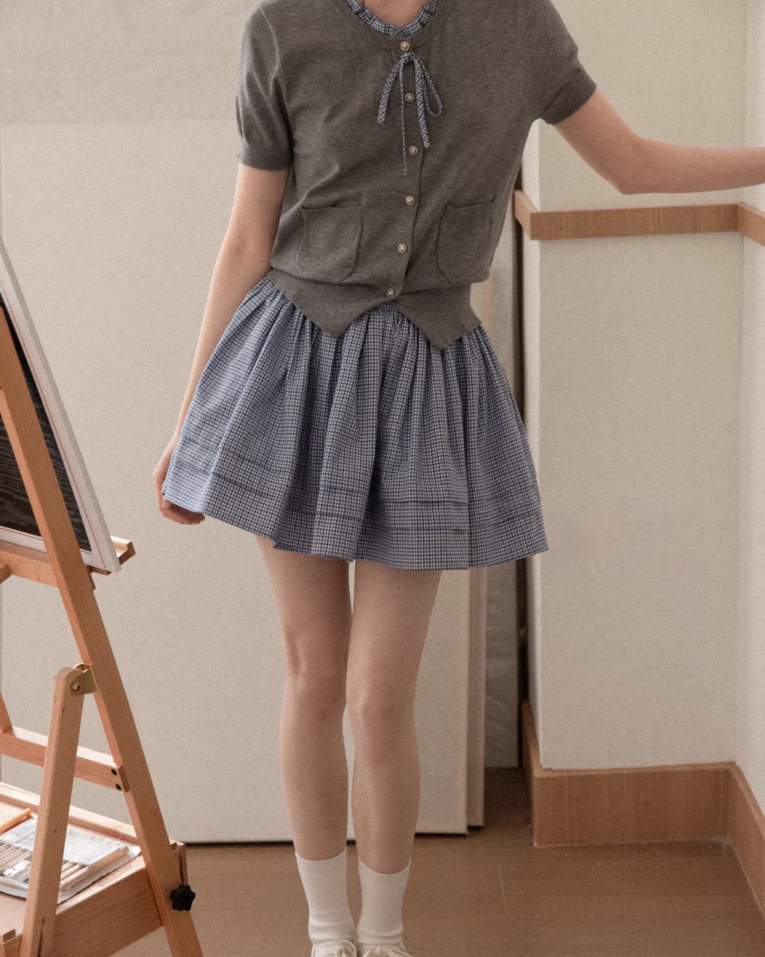 Layerd Gray Knit Shirt & Blue Check Skirt CA0029