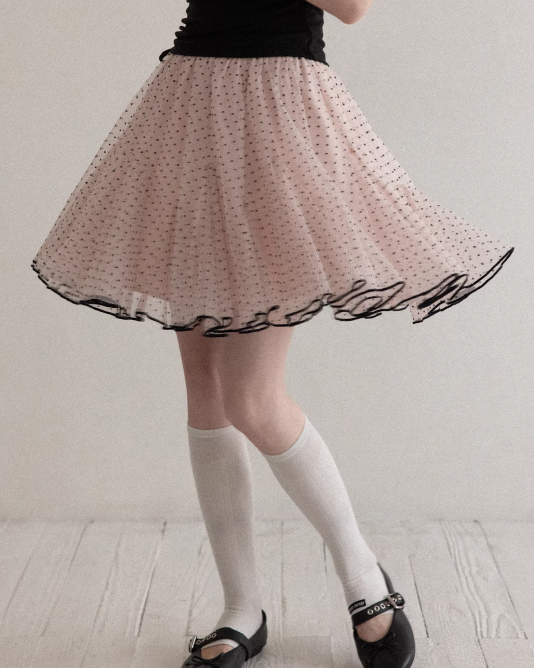 Sleeveless Black Top & Polka Dots Pink Skirt CA0034