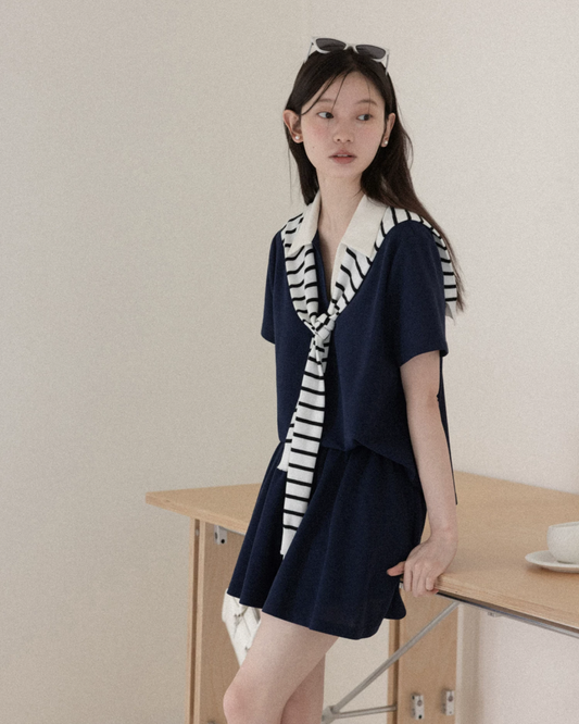 V-neck Navy T-shirt & Navy Short Pant CA0044