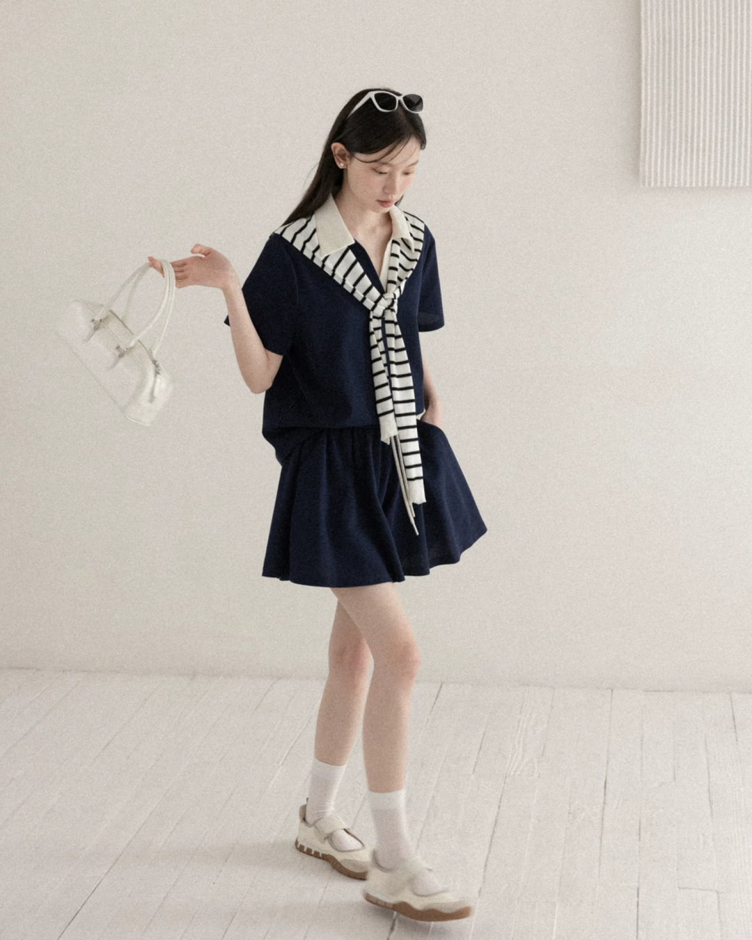 V-neck Navy T-shirt & Navy Short Pant CA0044