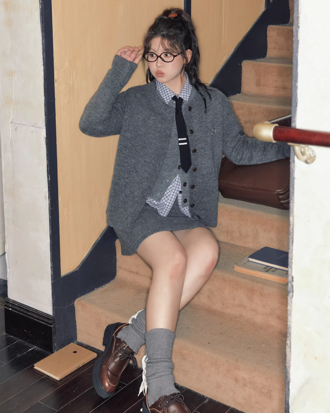 Gray Knit Matching cloth & Blue Plaid Shirt JU0006