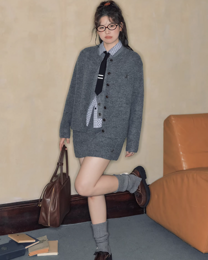 Gray Knit Matching cloth & Blue Plaid Shirt JU0006