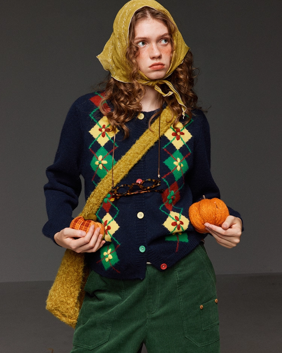 Pateern Color Button Knit LG0023