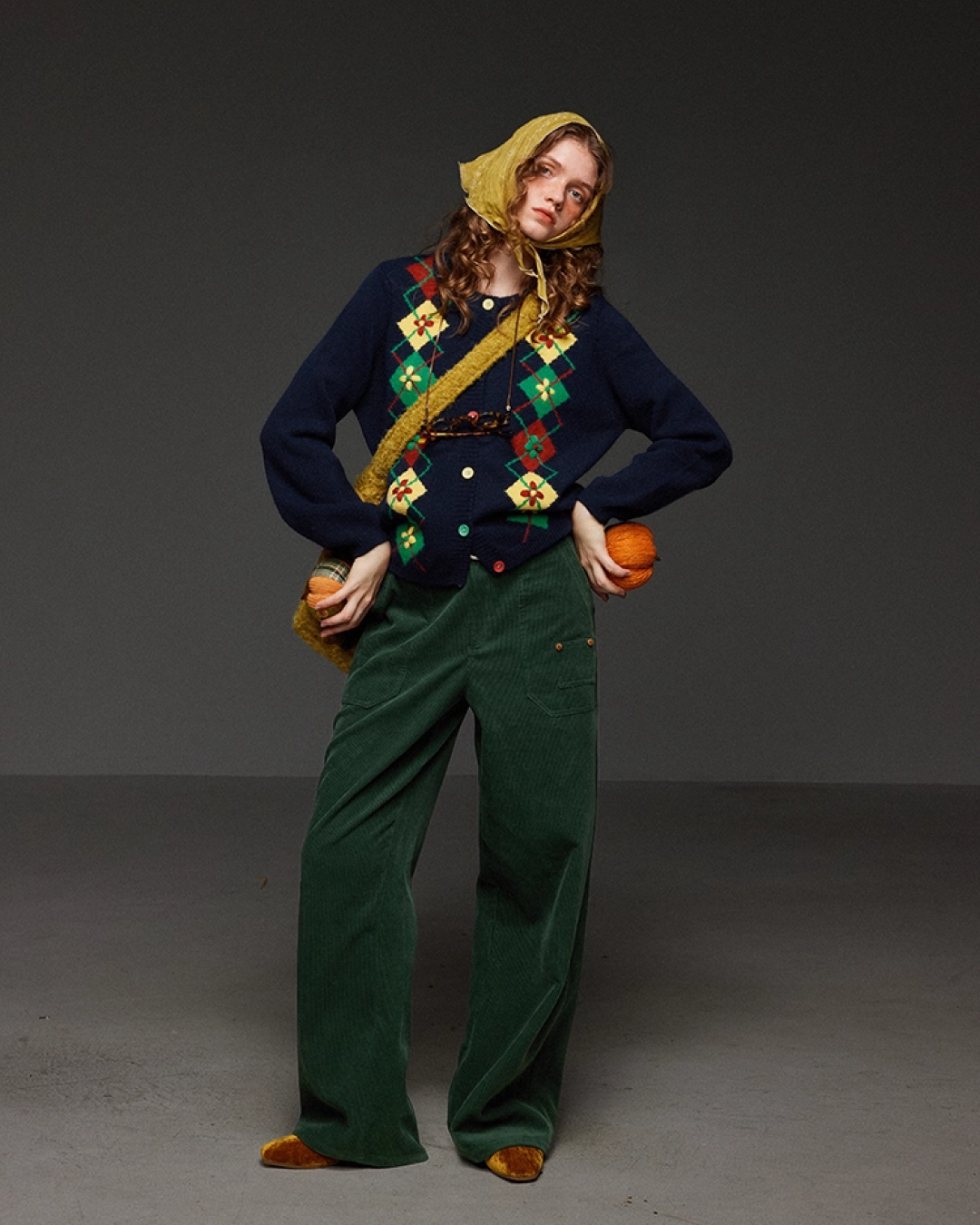 Pateern Color Button Knit LG0023